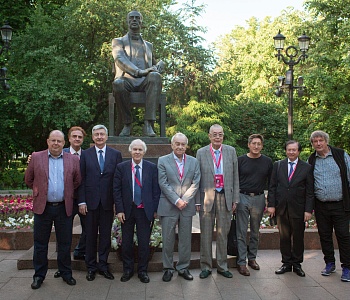 Возложение цветов к памятнику С.В. Рахманинова (16.06.2022)