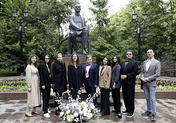 Возложение цветов к памятнику С.В. Рахманинова (22.06.2025)
